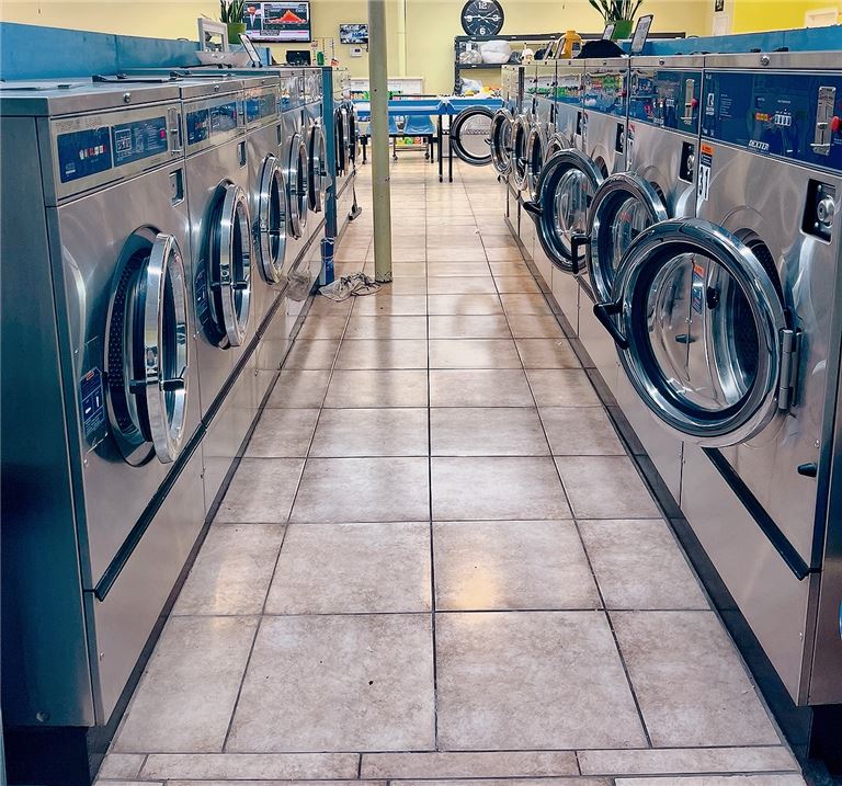 Profitable Washateria Business in Pasadena